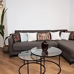 Koules Sea View City Apartment